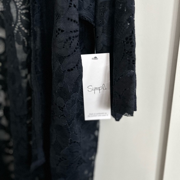 Lace Kimono - Picture 3 of 3